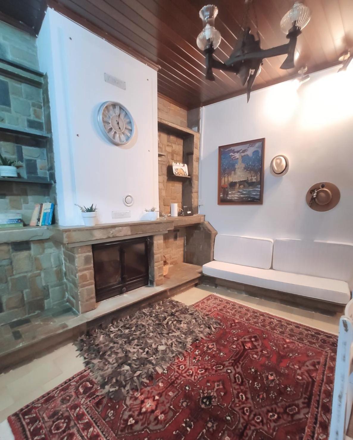 Johnny'S Loft Apartamento Agrinio Exterior foto