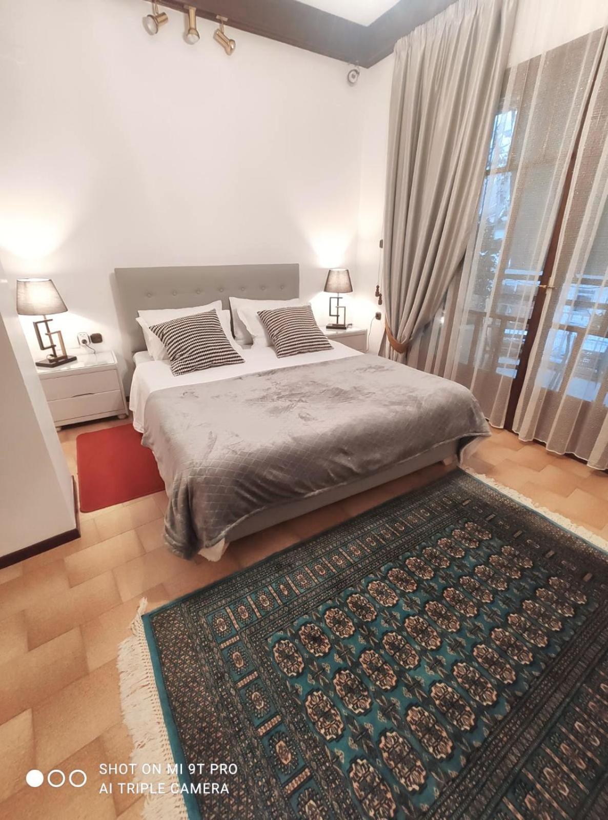 Johnny'S Loft Apartamento Agrinio Exterior foto